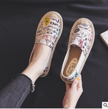 Summer Linen Flat Shoes Women Lightweight Breathable Fisherman Shoes Ladies Soft Casual Leisure Shoes Slip On Lazy Loafers