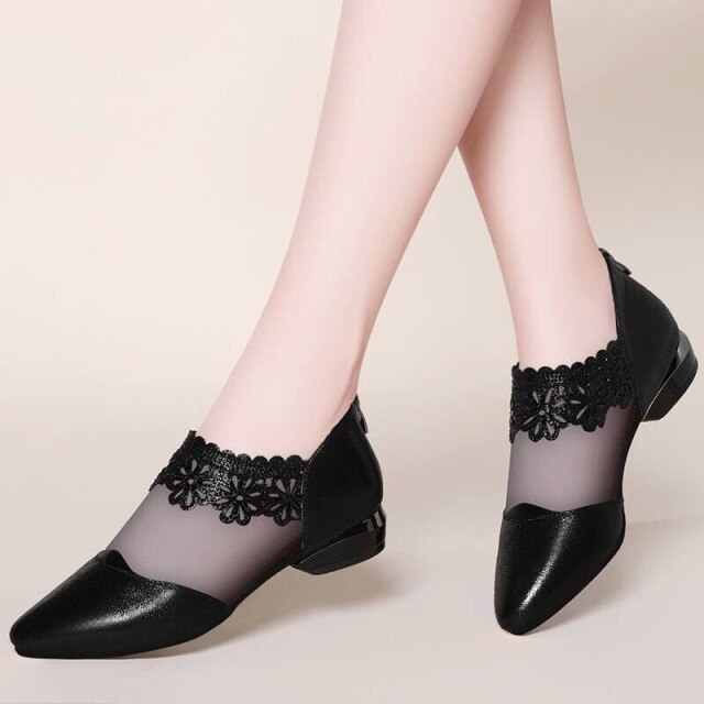 xiangtuibao Flat lace Shoes Women sexy pointed toe Flats black Women bright Shoes Slip On Ladies Loafers Spring Women hollow out Flats