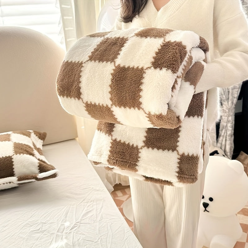 1pc Cozy Traditional Style Plaid Flannel Blanket, Red And White Or Black And White, Soft Panda Velvet (Polyester Fiber), Warm Travel Pet Blanket For Dogs And Cats, Washable