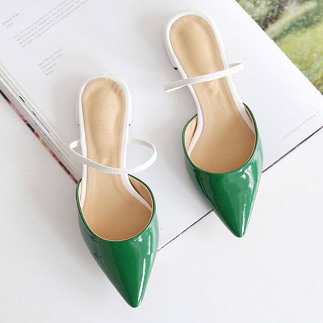 Pointed flat slippers Female summer fashion new toe cap wear Cool drag girl Women's half slippers
