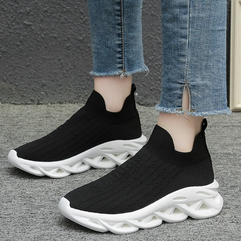 Breathable Knit Platform Women's Sneakers Summer Non-slip Casual Sports Shoes Ladies Slip on Soft Sole Sneaker Shoes Flats