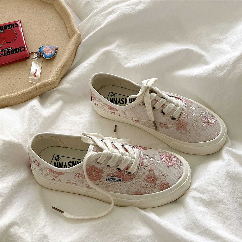 Women's Flat Shoes Embroidery Sneakers Sports Tennis Female Casual Pink Vulcanize Fashion Kawaii Footwear