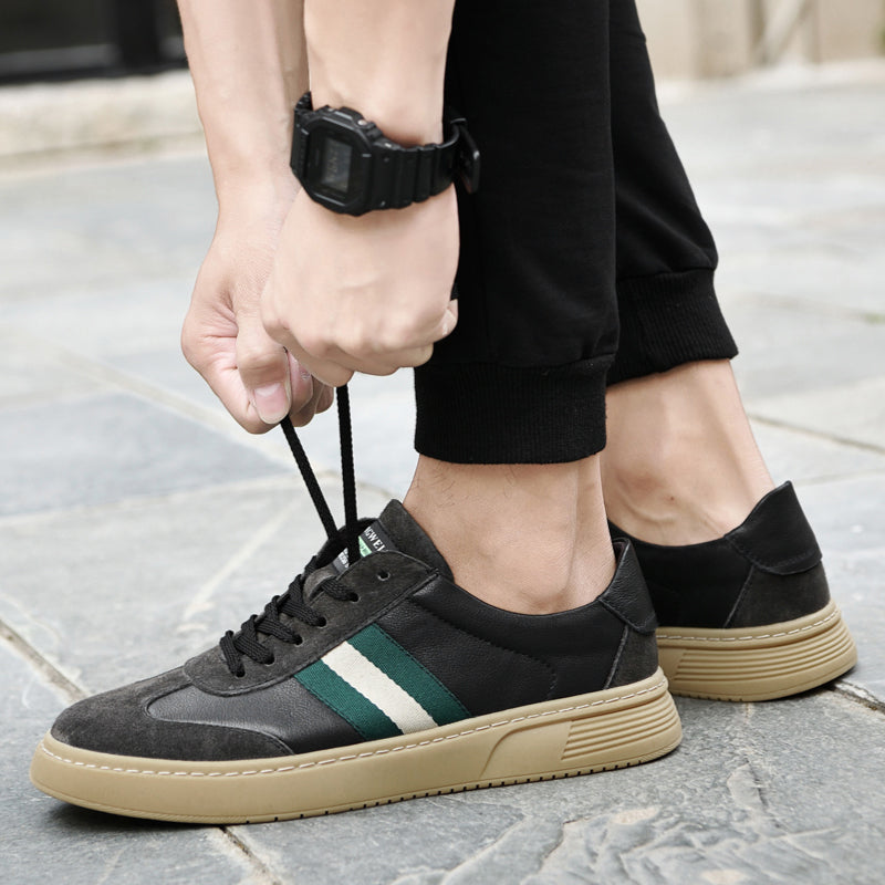 Spring Autumn Men Sneakers Genuine Leather Men Casual Shoes Mens Fashion Breathable Sneakers Comfy Non-slip Board Flat Shoes