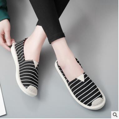 Summer Linen Flat Shoes Women Lightweight Breathable Fisherman Shoes Ladies Soft Casual Leisure Shoes Slip On Lazy Loafers