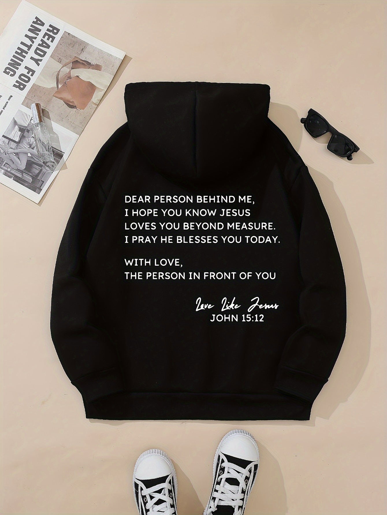 Womens Chic Letter Print Hoodie with Pockets - Adjustable Drawstring Sweatshirt - Comfortable Casual Wear for Everyday Style