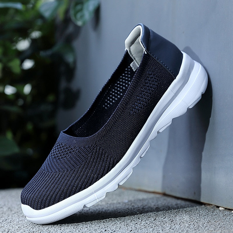 Women's Flat Shoes Casual Loafers Light Sneakers Breathable Women Slip on Shoe Ladies Vulcanized Footwear Walking Comfort