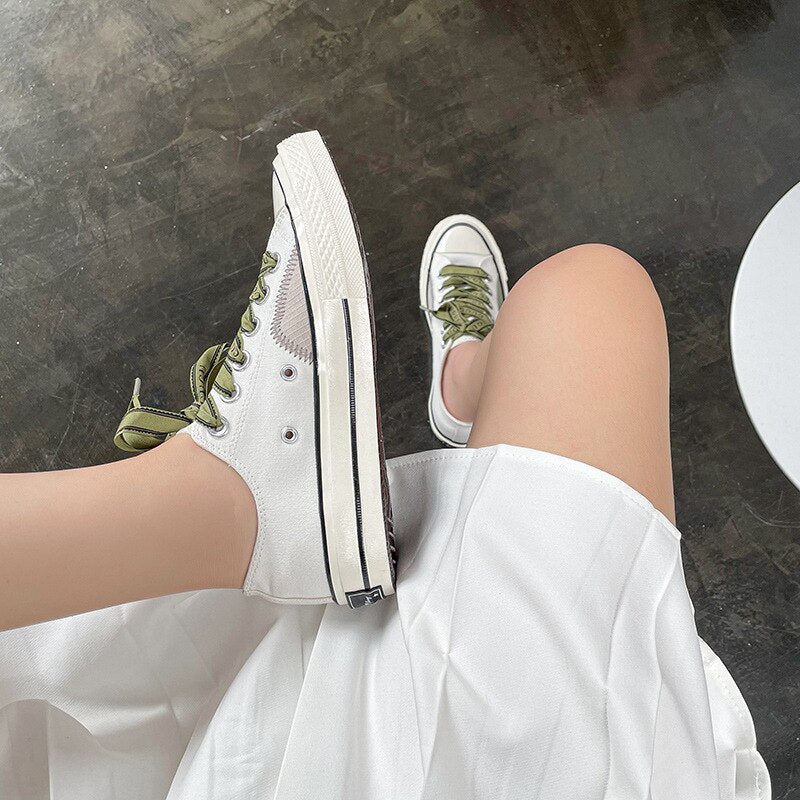 White Sneakers Women Flat Canvas Shoes Women Sport Running Female Vulcanized Shoes Casual Sneakers Stitching Canvas Shoes