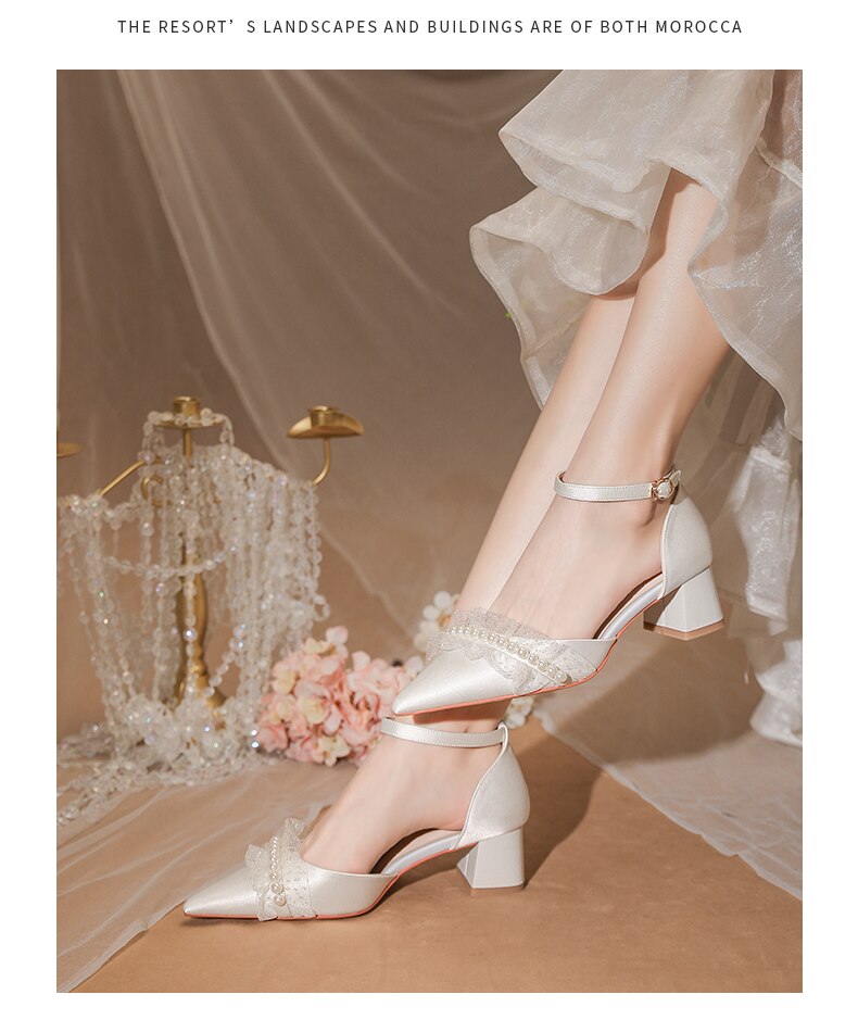 xiangtuibao Wedding Dress Wedding Shoes Thick Heels Summer Women's New French Minority Bridal Shoes White Tiring Middle Heel Sandals