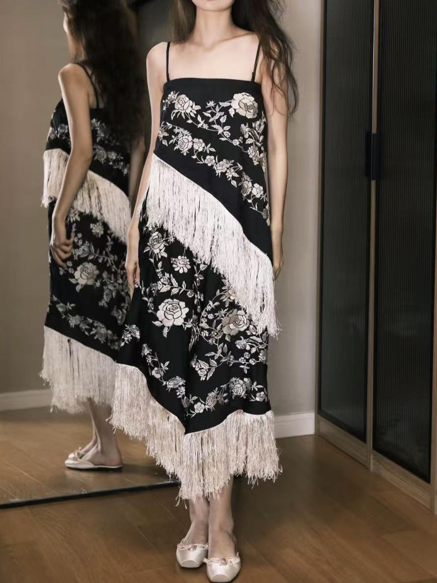 2025 retro fringed skirt vintage temperament high sense summer new dress women