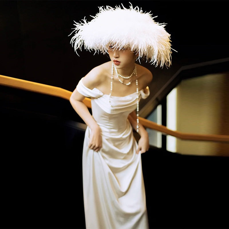 2025 One-word shoulder light wedding dress retro bride Hepburn style out yarn temperament thin satin small trailing evening dress