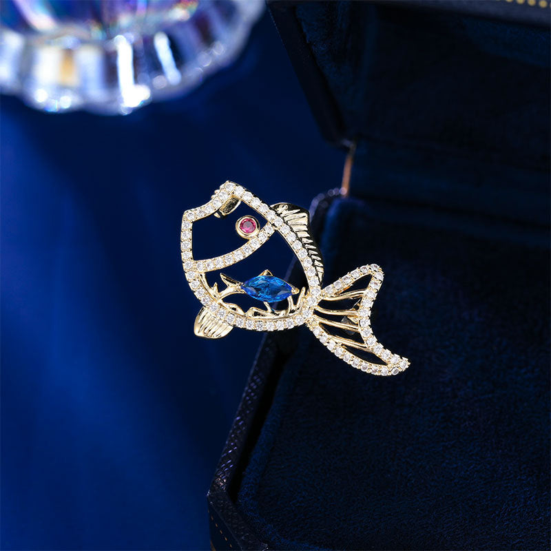 2025 Niche design high-end brooch fashion personalized brooch accessories small fish temperament high-end fixed suit pin women