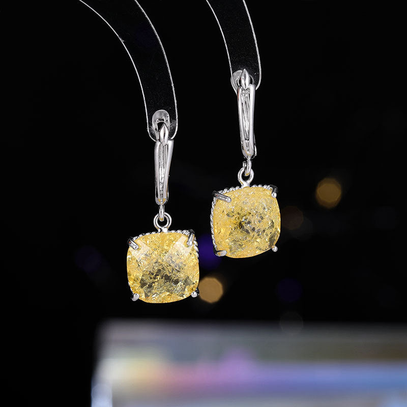 2025 Light luxury fashion simple high-end ear buckle fashion square stud earrings new geometric square ice crack zircon earrings