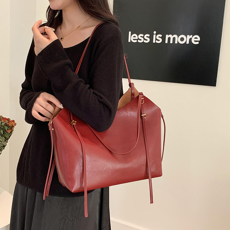 2025 Bag Women's popular Autumn Premium Large Capacity Tote Bag Fashion Minimalist Style Women's Bag Commuter Shoulder Bag