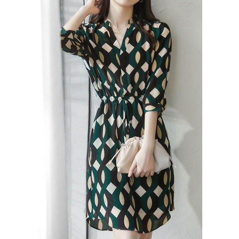 2025 Elegant geometric silk skirt, mulberry silk printed dress women's new medium and long dress, thin V-neck