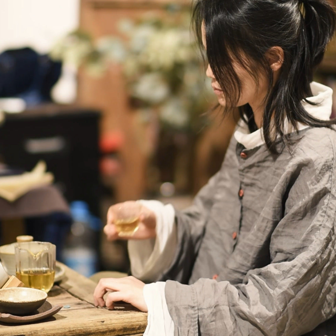 2025 22/12 Xiaoqiu, early spring literary and retro ramie cardigan collarless button-down shoulder shirt