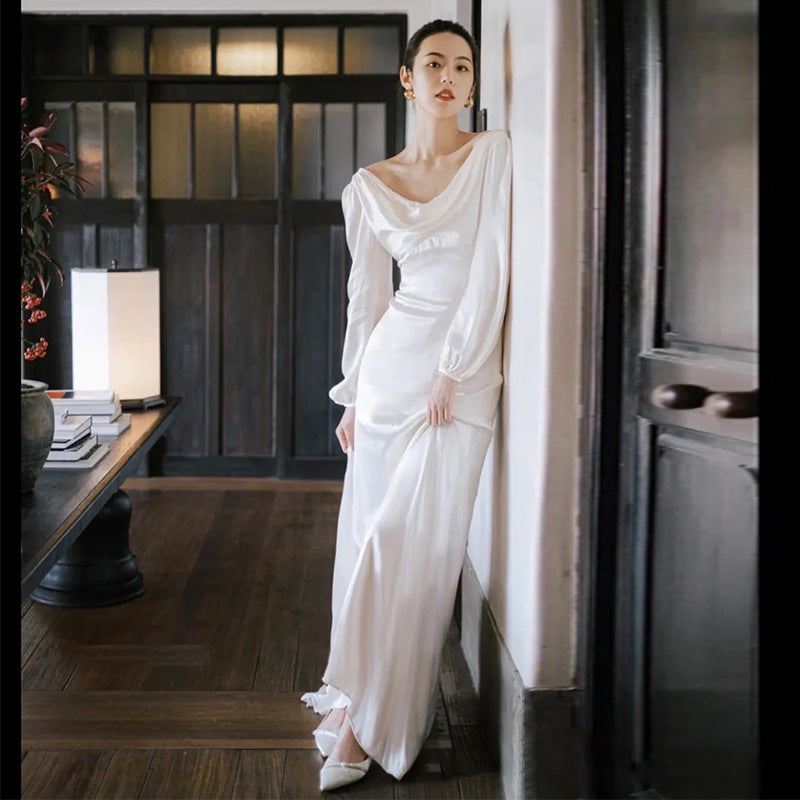 2025 Retro light wedding dress court Hepburn style bridal long-sleeved welcome dress temperament thin simple satin dress women