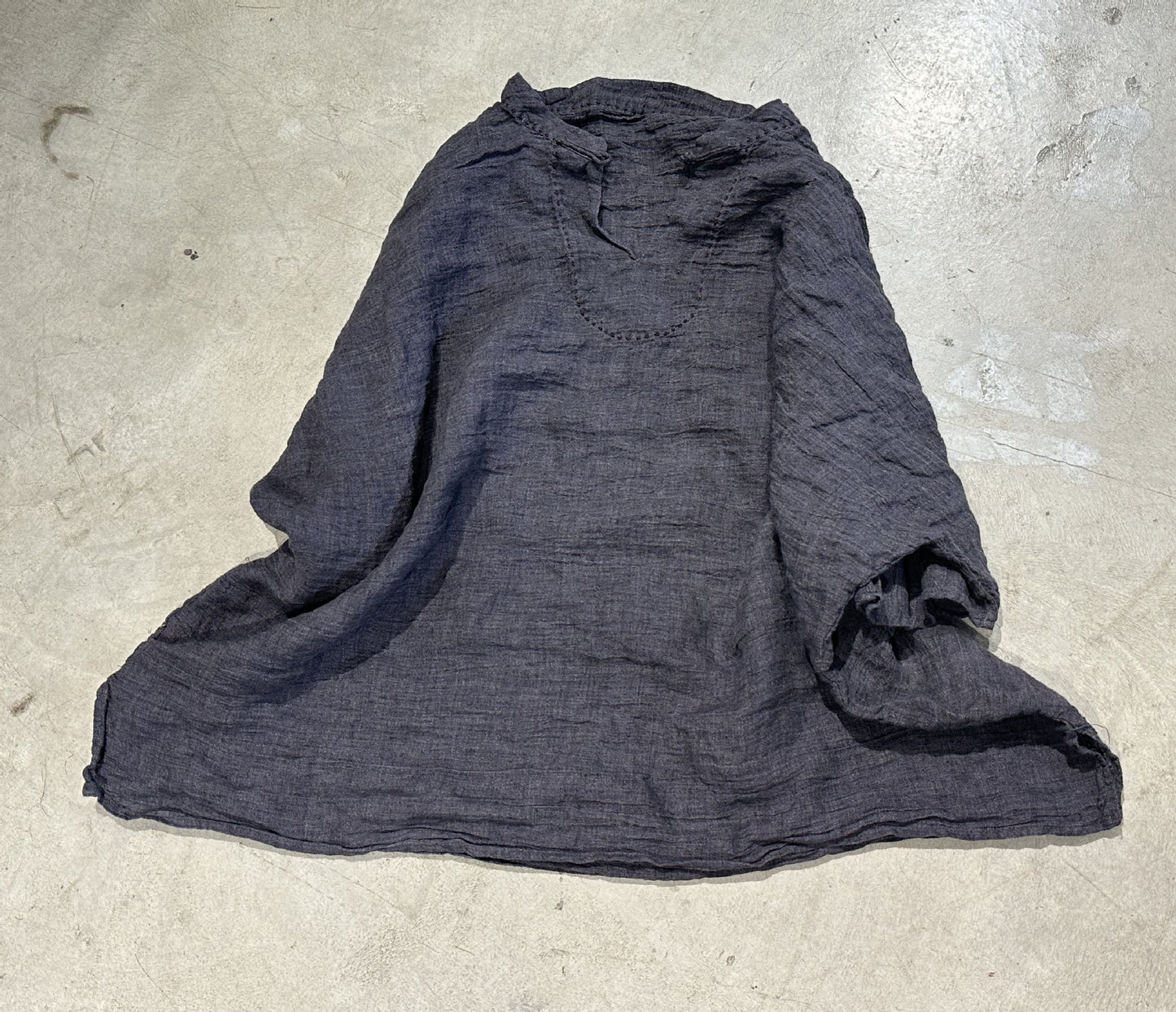 2025 23/6 Movie/Literary and retro texture yarn-dyed linen pullover stand-up collar buckle loose shoulder shirt