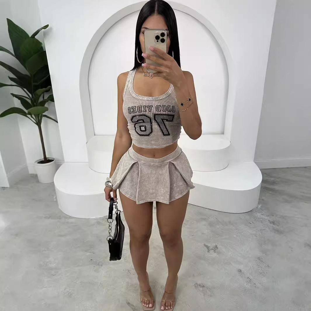 Summer new New letter pit strip tight Spice Girl short vest top pleated skirt set