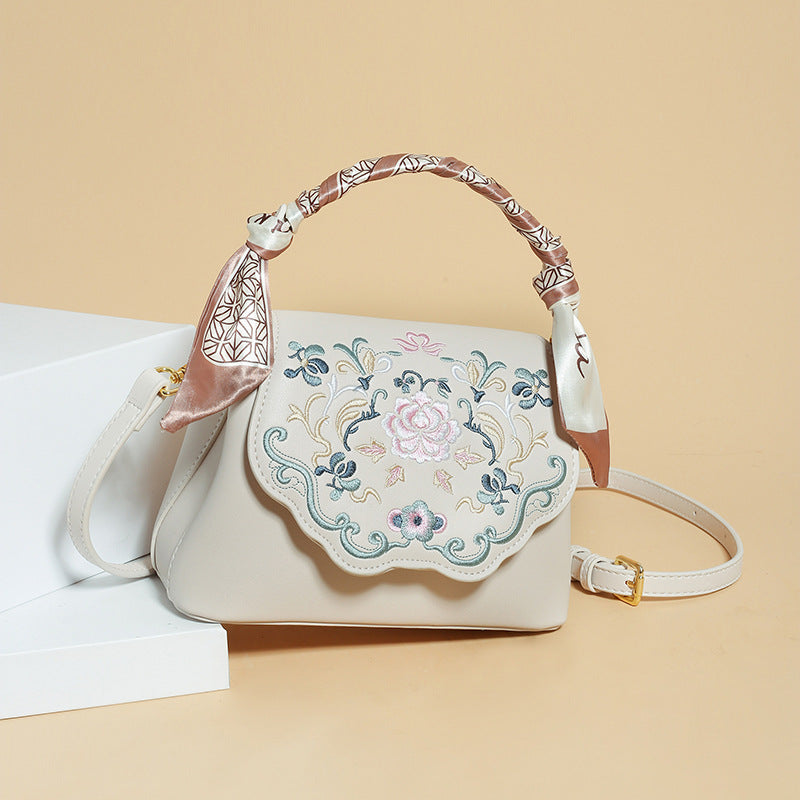 2025 Bag autumn women's popular new fashion Chinese style embroidery literary messenger bag niche high-end shoulder bag women