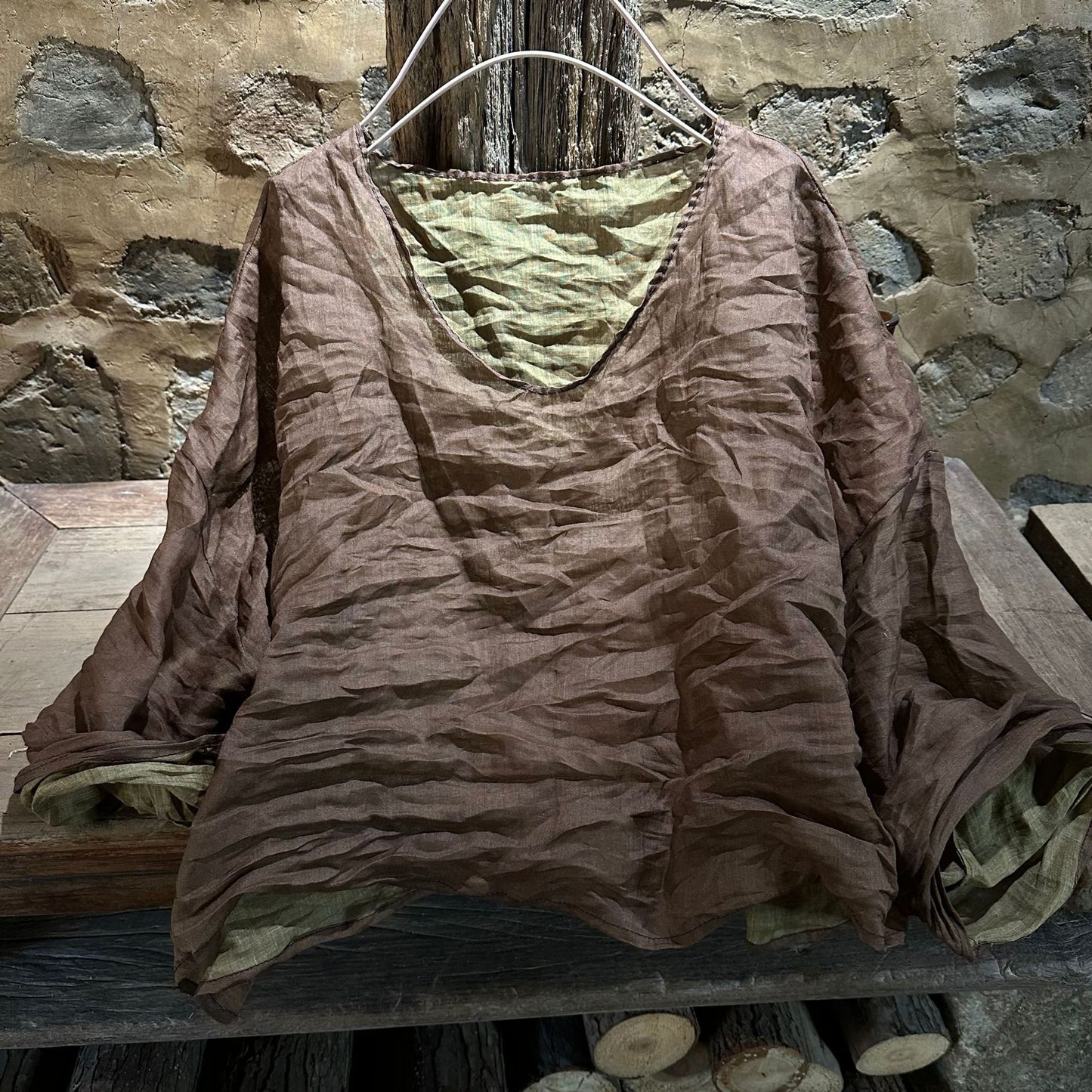 2025 23./2 Zhi'an, spring and summer literary and retro two-color ramie v-neck pullover shoulder shirt