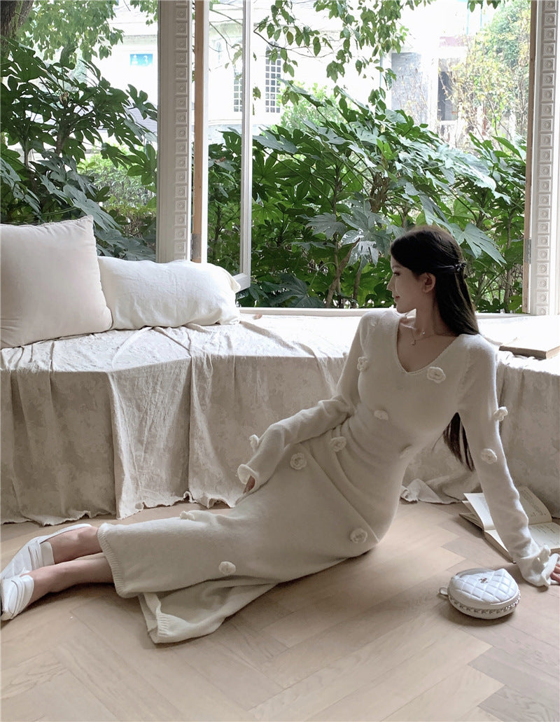 2025 Handmade crochet women's taste beautiful temperament woolen dress women's autumn and winter gentle wind temperament thin knee dress