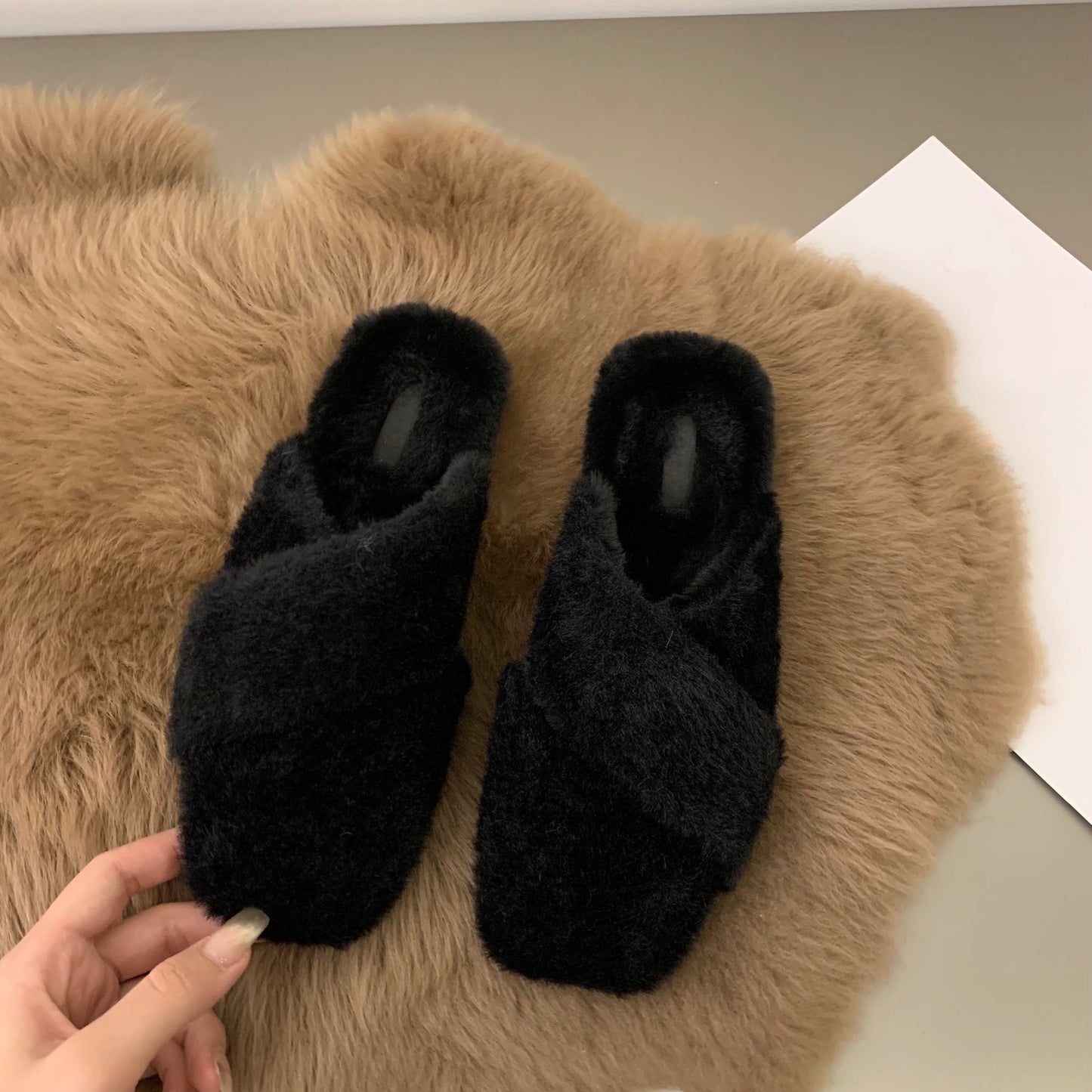 2025 Flat-bottomed bag head half slippers women's shoes wear popular new autumn and winter one-pedal half-support single shoes Mao Mao shoes