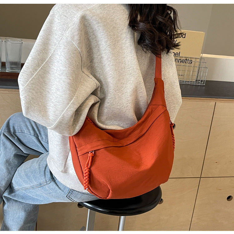 XIANGTUIBAO Spring New All-Match Shoulder Bag Travel Messenger Bag Washed Wrinkled Nylon Retro Casual and Lightweight Dumpling Bag