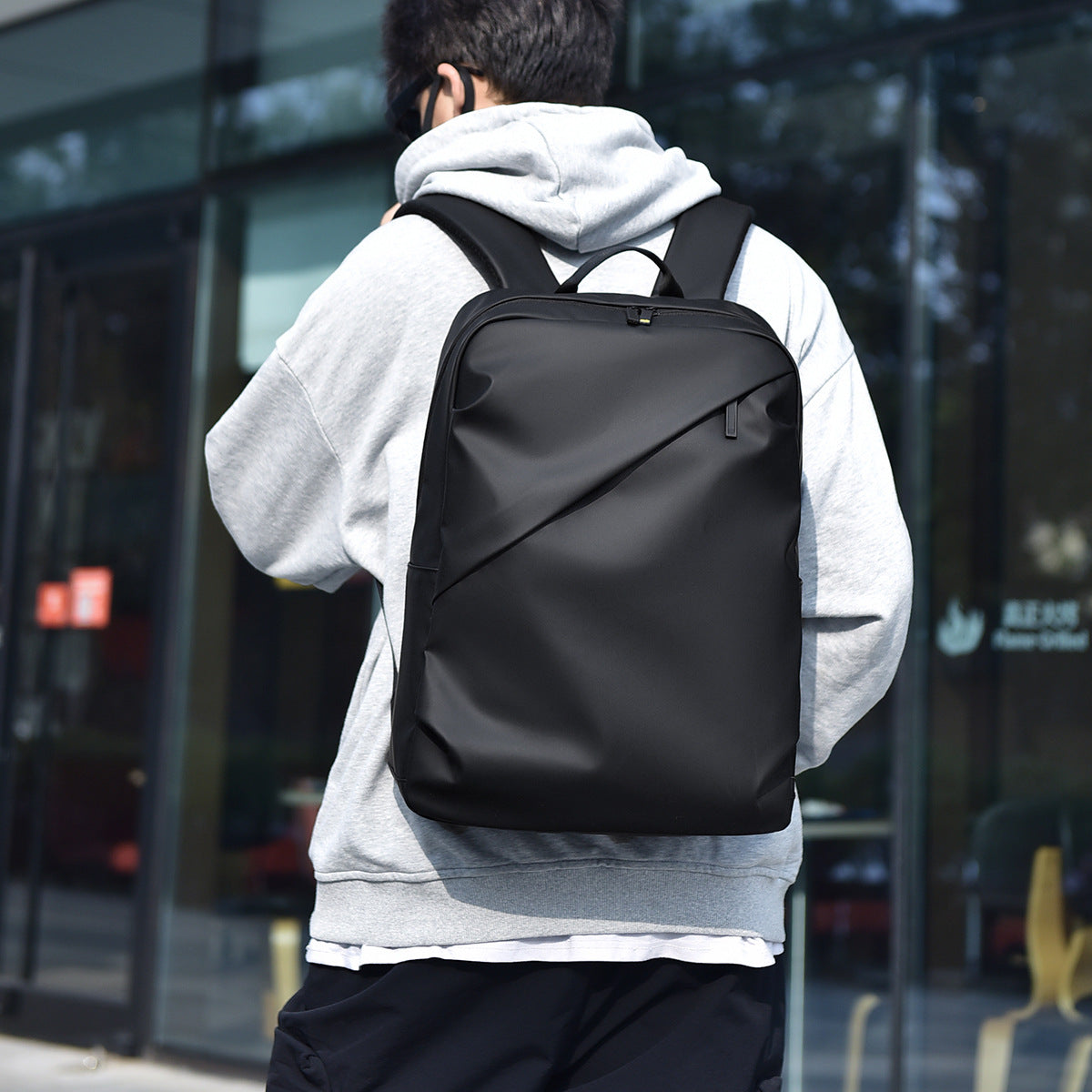 2025 Wholesale Men's Backpack Business Travel Large Capacity 15.6 Inch Computer Backpack Light Casual Trendy Cool Backpack Men's