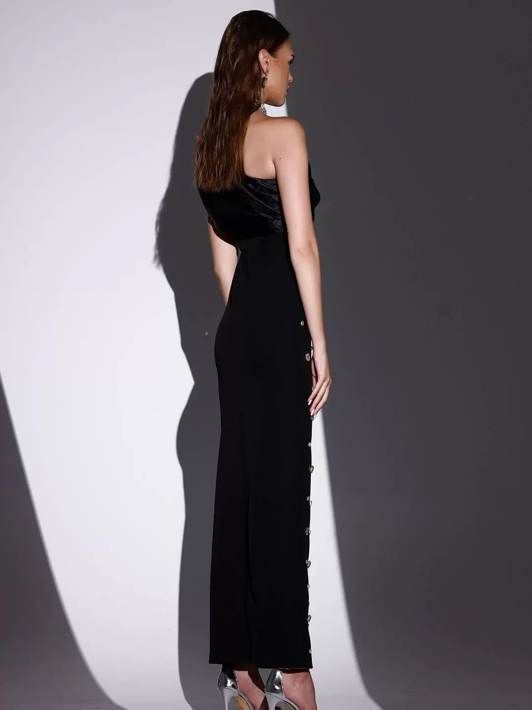 Xiaoxiangfeng one-shoulder slim-fitting rhinestone dress annual meeting catwalk temperament elegant and thin dinner party birthday dress