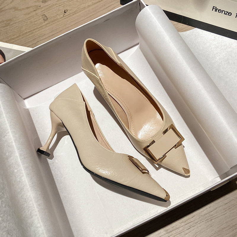 XIANGTUIBAO Pointed Toe Pumps Women's New Elegant Metal Buckle Fairy Shoes Fashion All-Match Stiletto Heel High Heels 33 Small Size Fashion