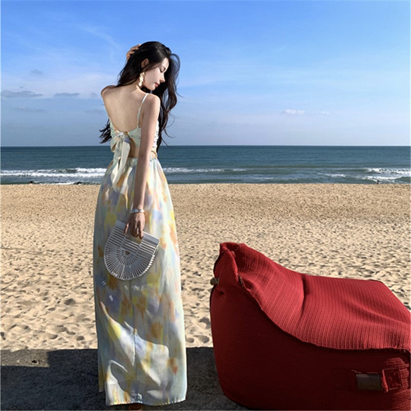 2025 Pure desire sexy backless floral suspender dress women's summer niche pleated straps seaside vacation beach dress