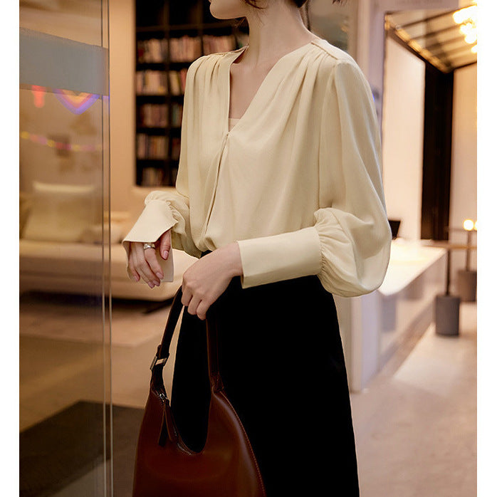 2025 Gentle and light silk shirt V-neck double-layer mulberry silk shirt heavy summer black and white top women's clothing