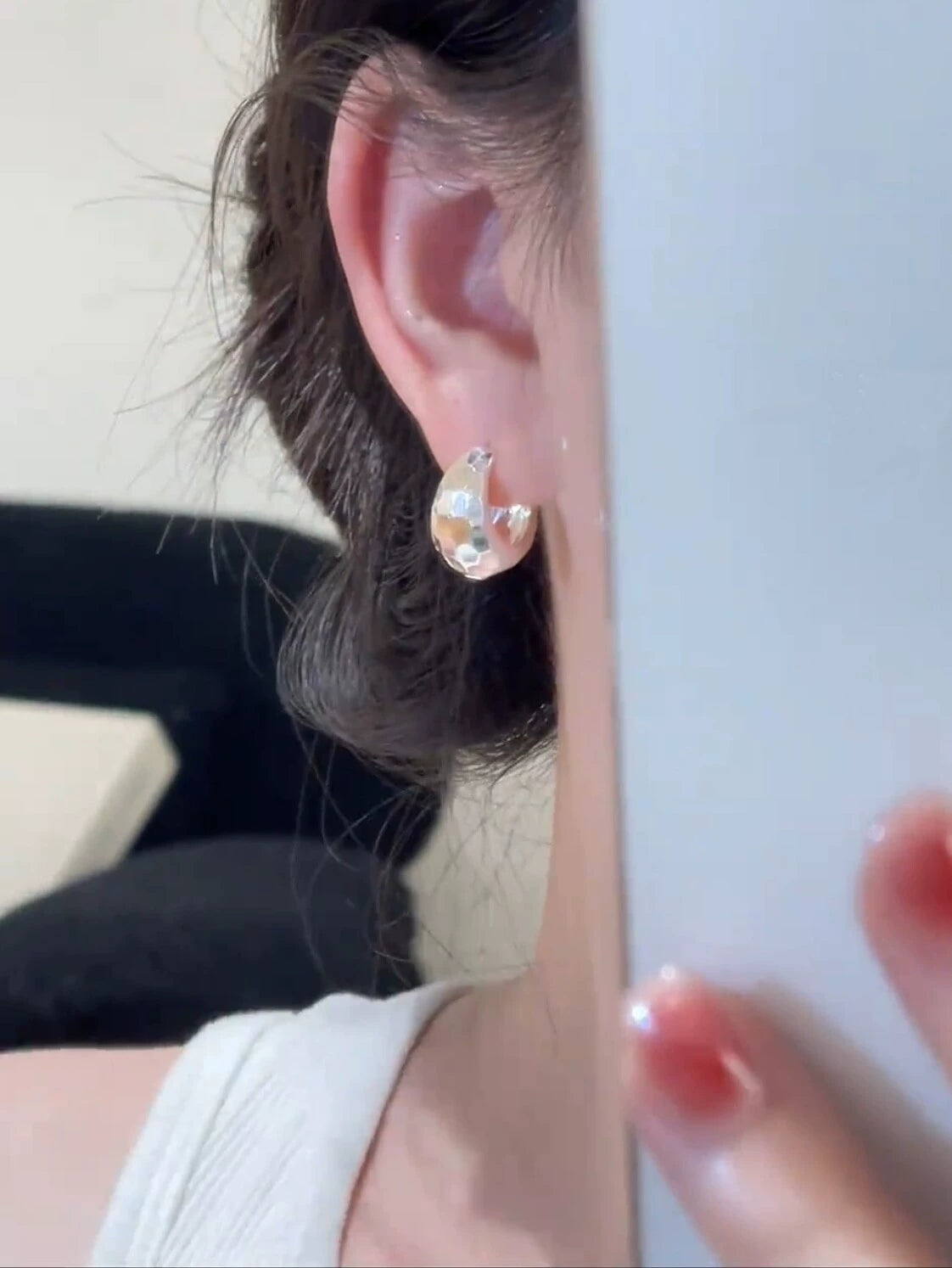 sparkling metal water drop ear buckle women's niche design versatile earrings light luxury high-end silver needle earrings