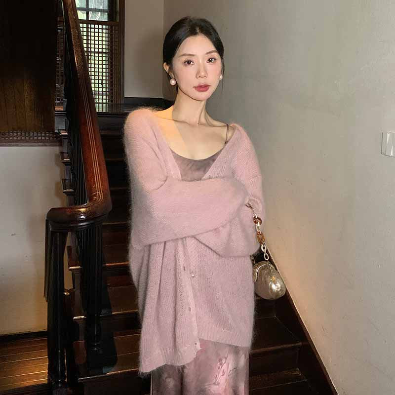 2025 Thirteen Lines popular Autumn New Korean Edition Mohair Knitted Cardigan Versatile Sunscreen Blouse 23228