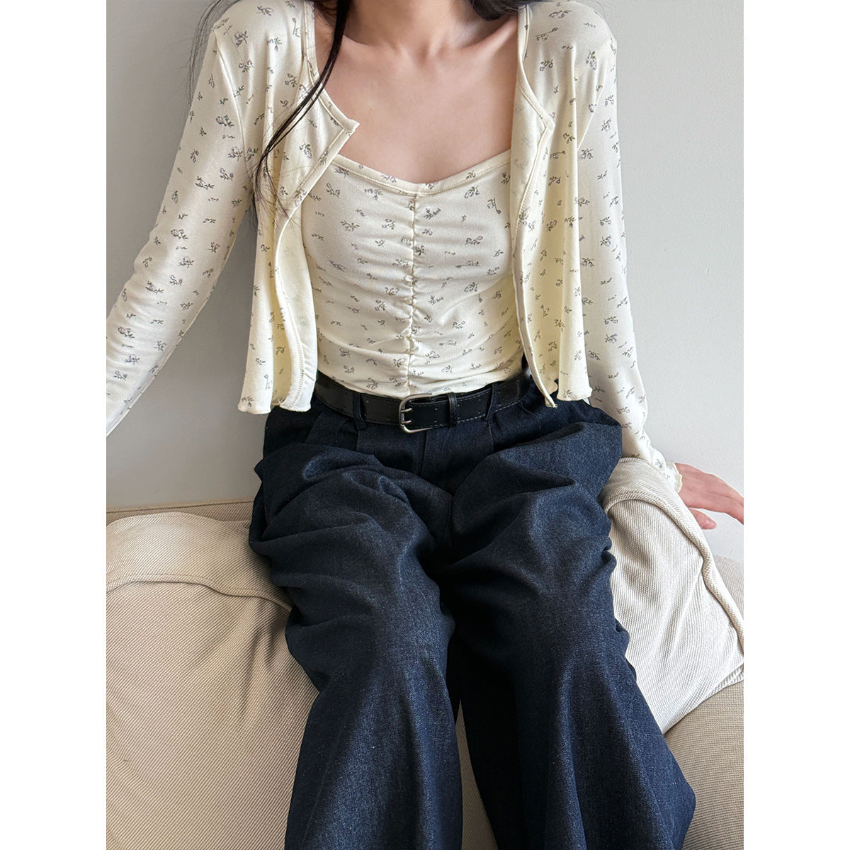Luxi, spring women's clothing gentle floral long-sleeved knitted cardigan jacket + suspender vest two-piece set 2881