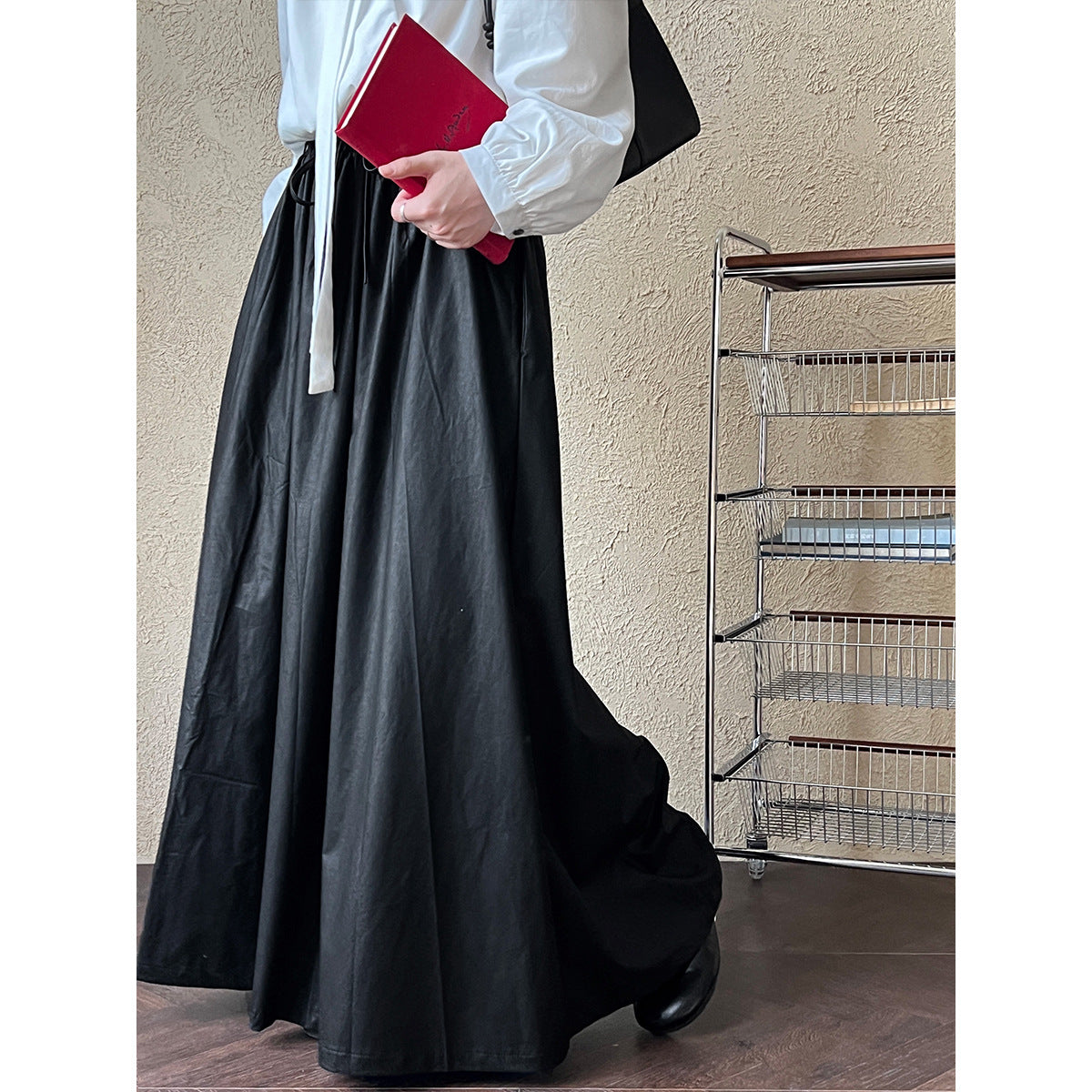 Luxi, retro PU leather pendant skirt women's autumn high waist lace-up pleated medium and long skirt 9695