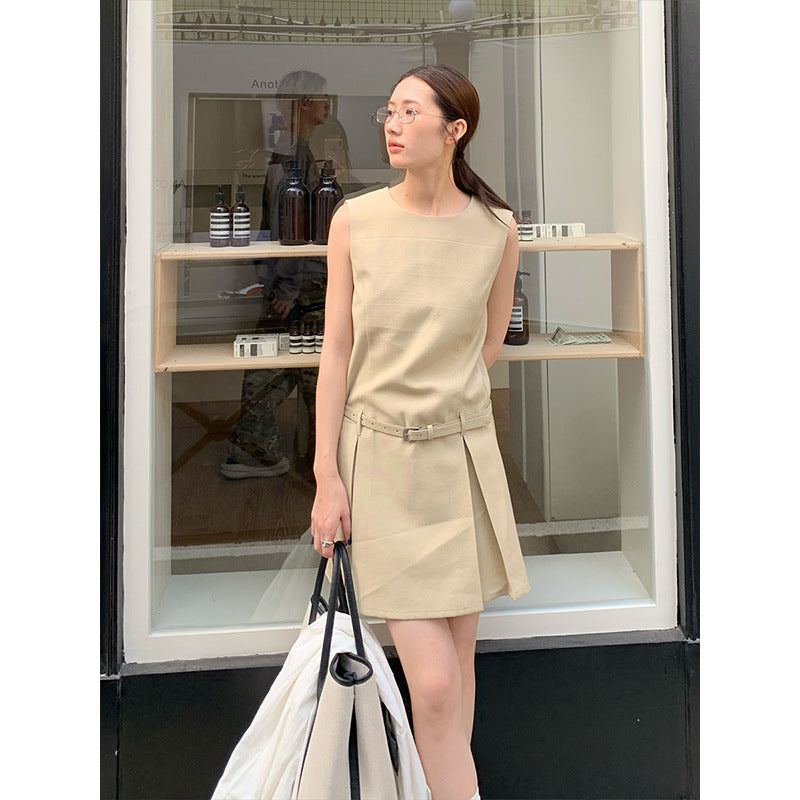 2025 THE MIND high-end simple dress 2025 summer new product with belt and thin sleeveless skirt T235