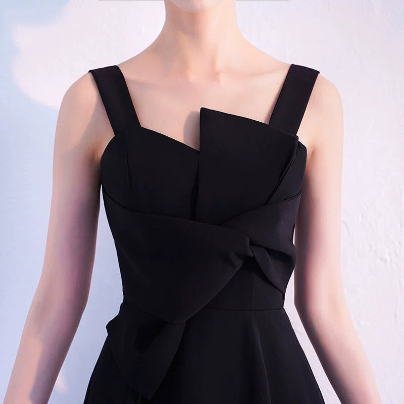 2025 Black evening dress women's new banquet noble and elegant temperament annual meeting long host dress looks thin