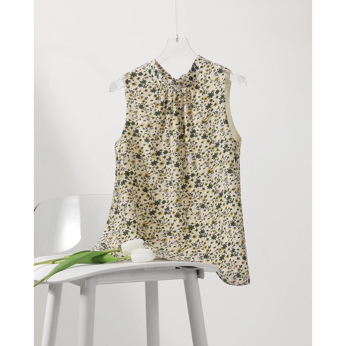 2025 Romantic floral silk top, design lace-up mulberry silk sleeveless T-shirt summer new suspenders