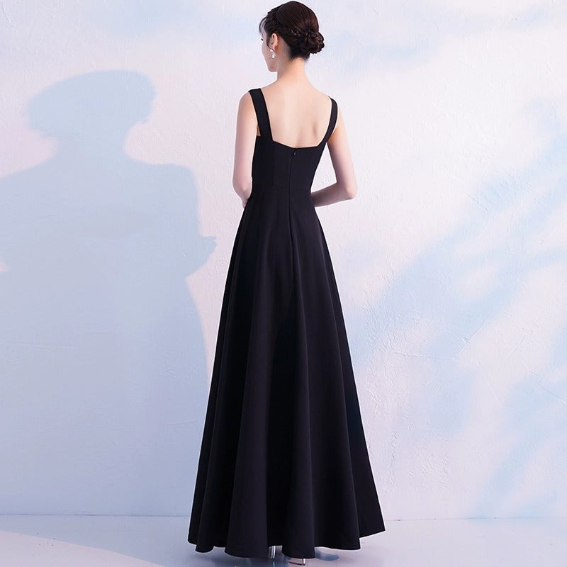 2025 Black evening dress women's new banquet noble and elegant temperament annual meeting long host dress looks thin