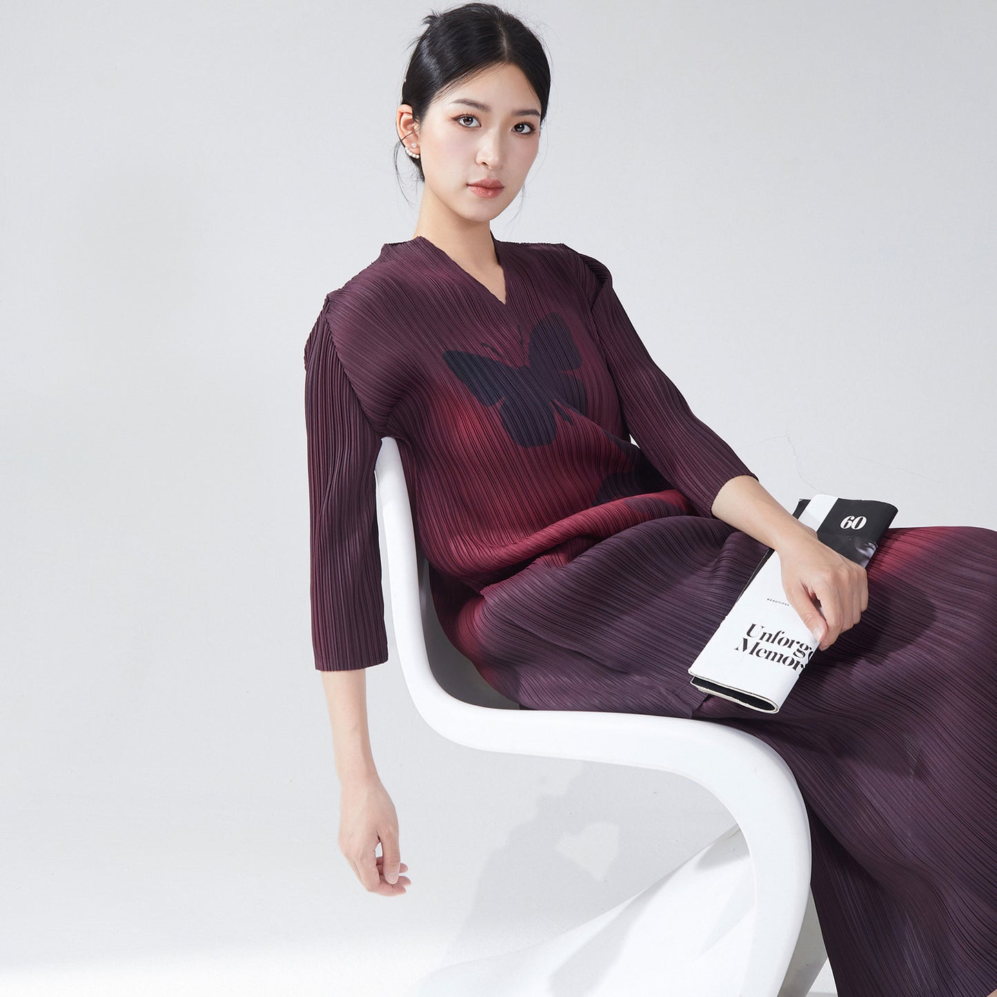 2025 Fashion Suit Women's Two-piece Suit High-end Retro Printed Medium and Long T-Shirt Top Split Skirt Autumn