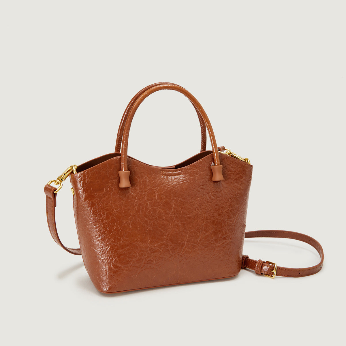 2025 Bag autumn women's popular new simple and fashionable handbag versatile glossy high-end women's bag niche messenger bag