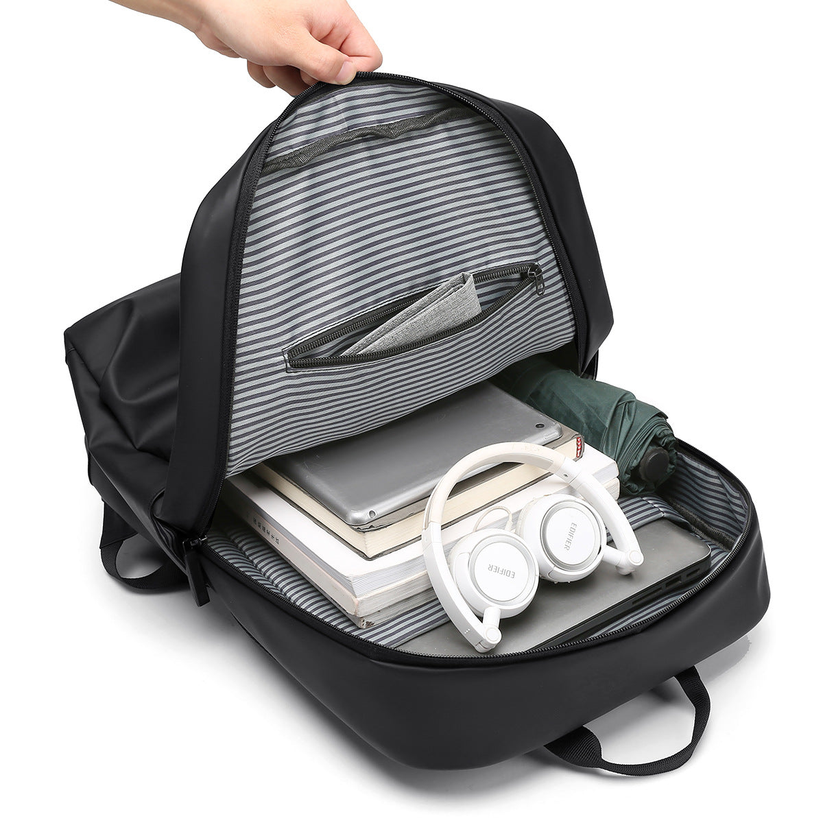 2025 Wholesale Men's Backpack Business Travel Large Capacity 15.6 Inch Computer Backpack Light Casual Trendy Cool Backpack Men's