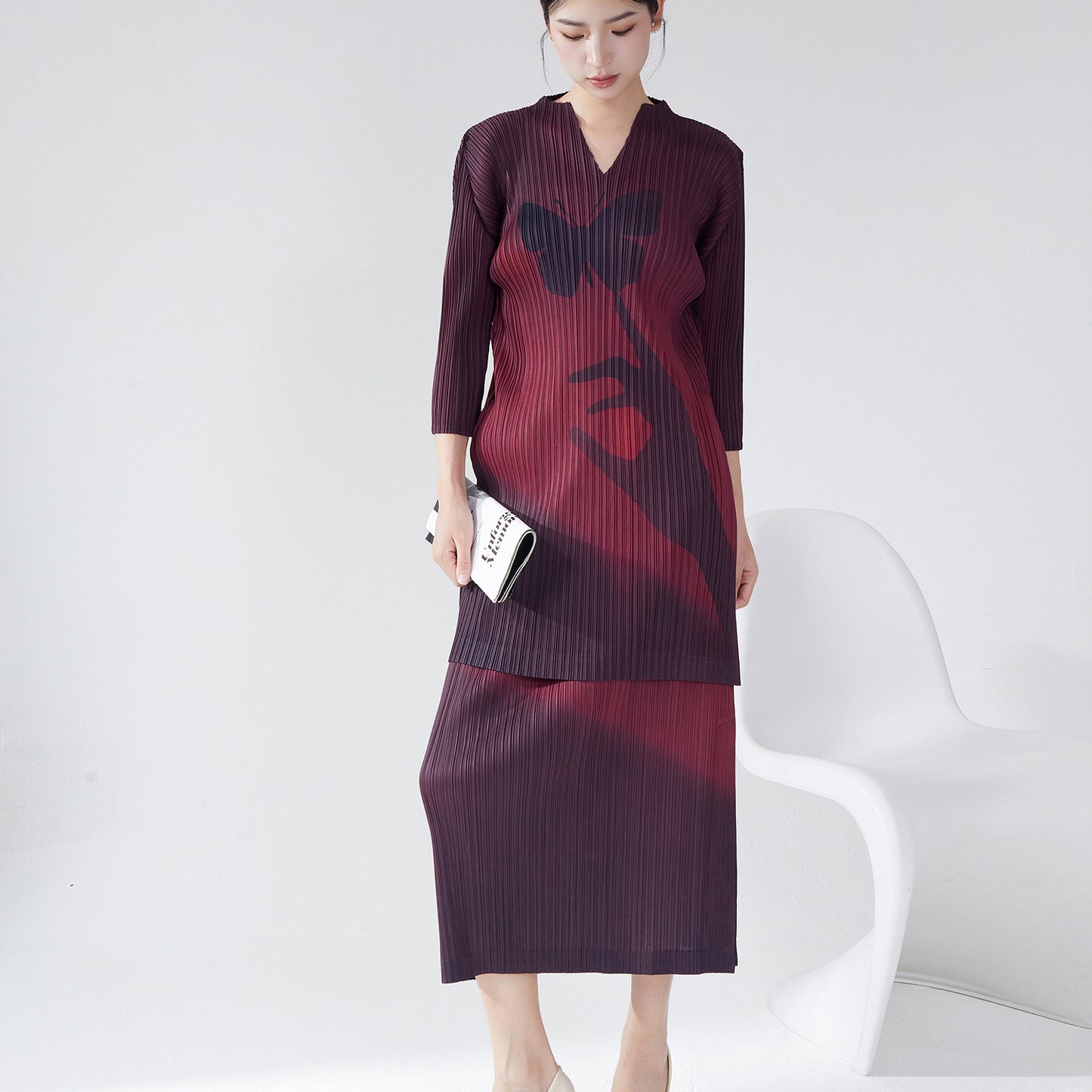 2025 Fashion Suit Women's Two-piece Suit High-end Retro Printed Medium and Long T-Shirt Top Split Skirt Autumn