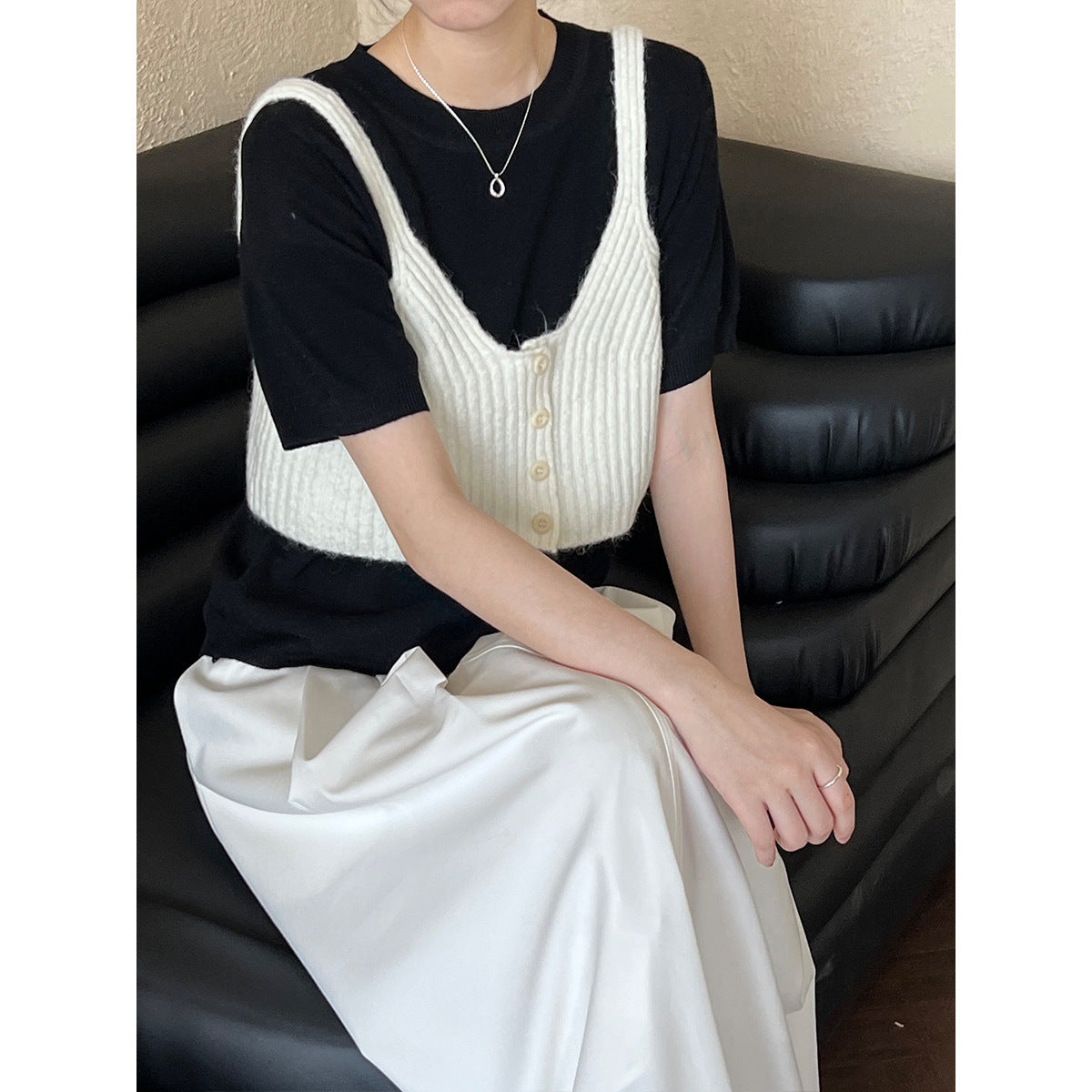 Luxi short outer chest-wrapped vest women's popular autumn ins fashion sweet and spicy knitted small suspender vest ss519