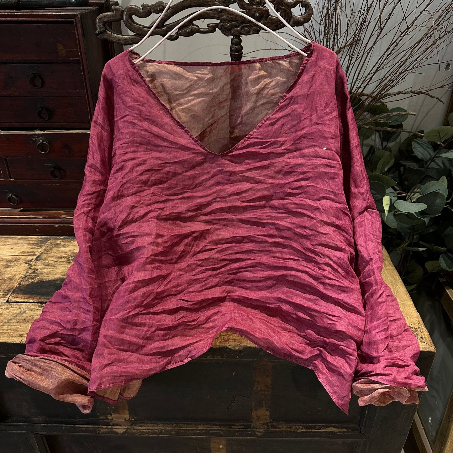 2025 23./2 Zhi'an, spring and summer literary and retro two-color ramie v-neck pullover shoulder shirt