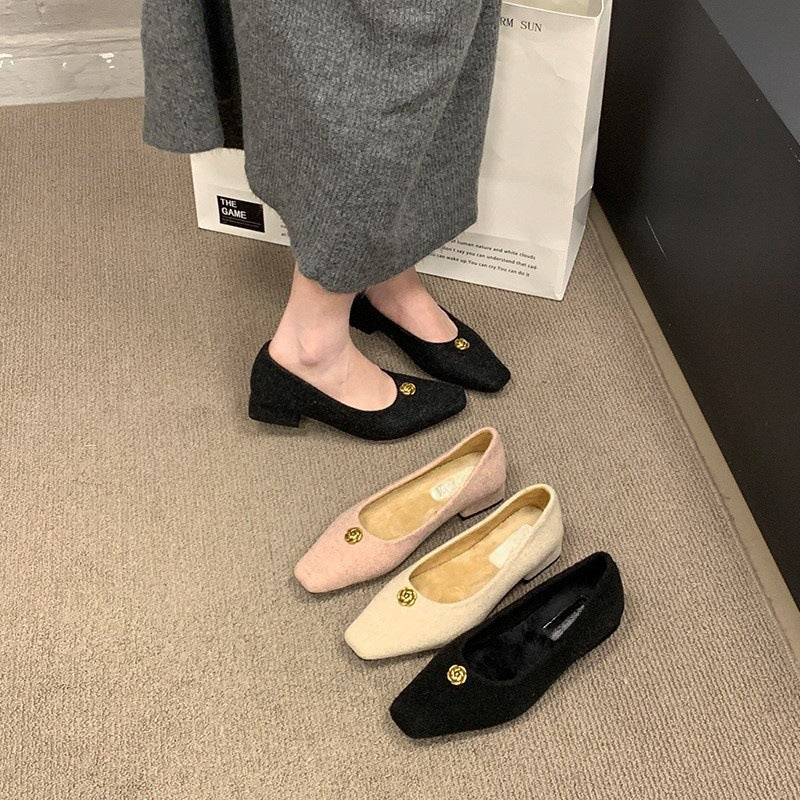 2025 Gentle velvet thick heel single shoes autumn and winter new camellia temperament square head commuting ladyshoes