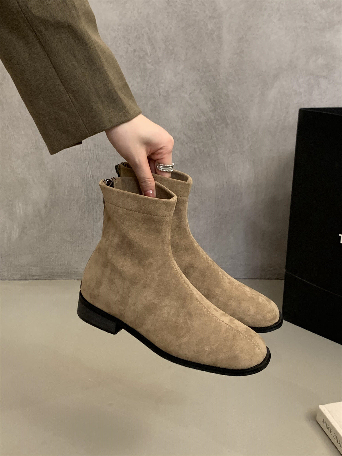 2025 thick heel suede square head thin boots women's boots popular new short boots spring and autumn single boots thin and ankle boots