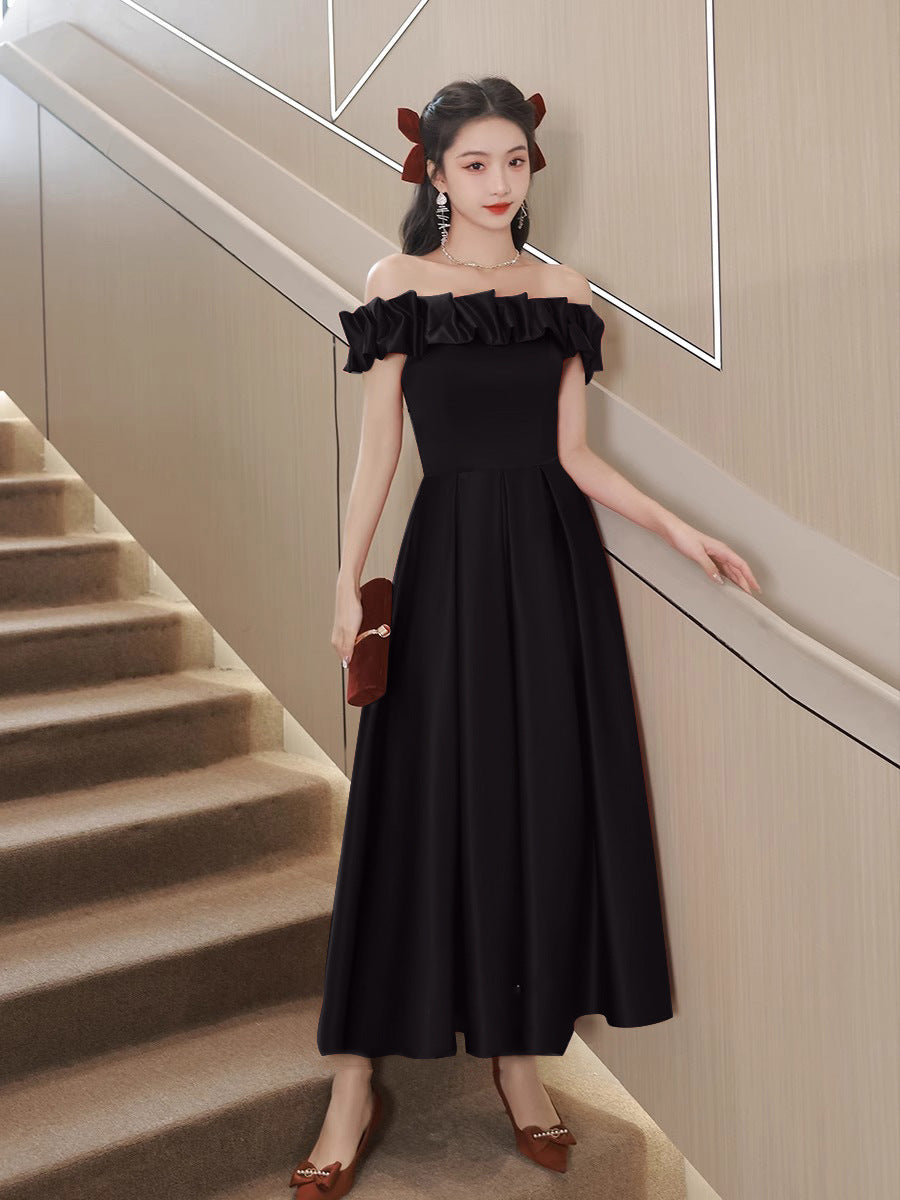 2025 One-word shoulder toast, bride spring red return banquet dress, small engagement dress temperament looks thin new