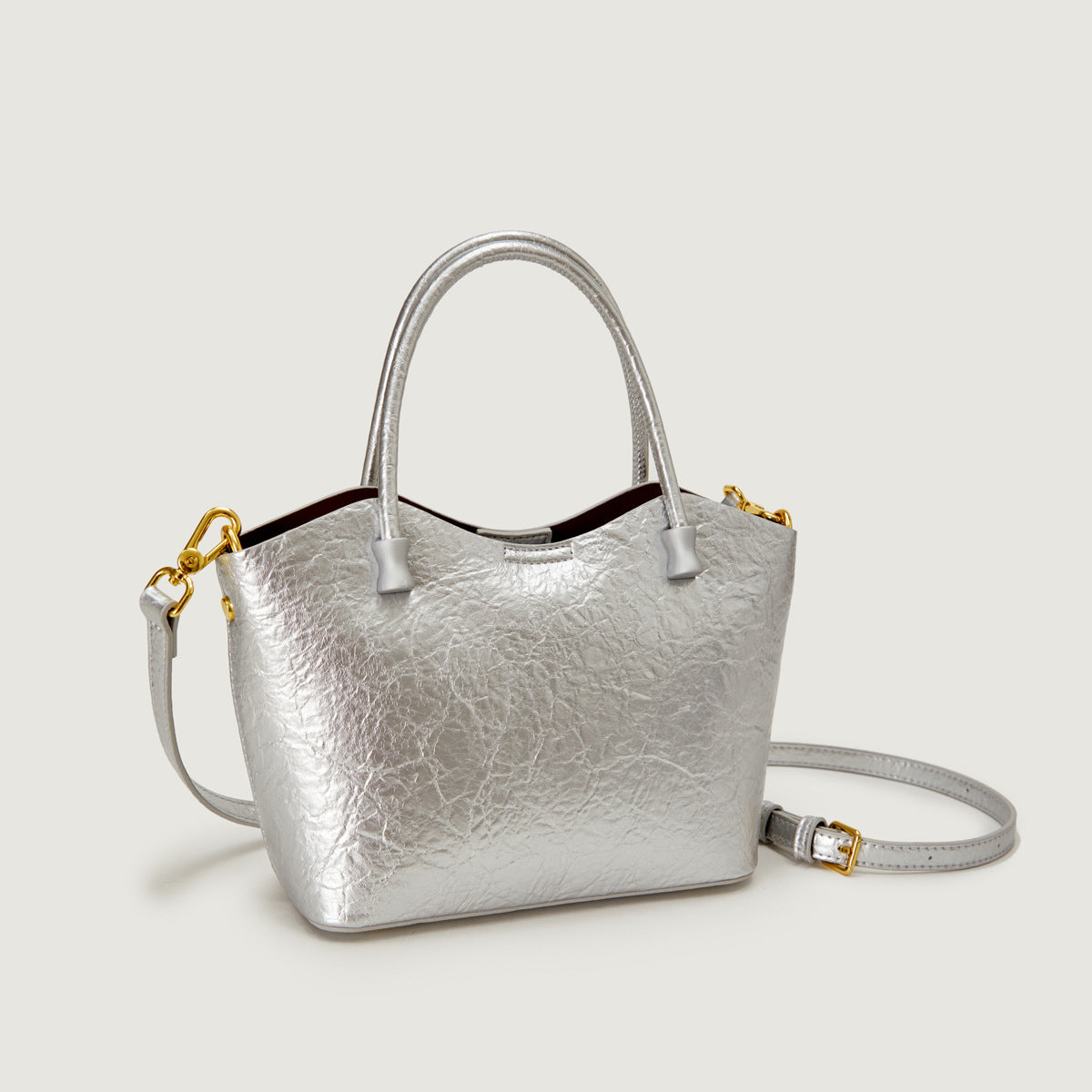 2025 Bag autumn women's popular new simple and fashionable handbag versatile glossy high-end women's bag niche messenger bag